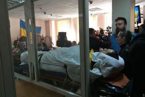 Суд відправив підозрюваних у нападі на Михайлика в СІЗО 27 вересня