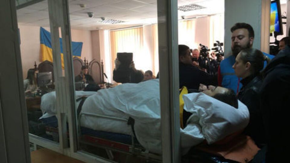 Суд відправив підозрюваних у нападі на Михайлика в СІЗО 27 вересня