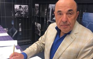 Вадим Рабинович: И вокруг каждого инцидента раздавался такой информационный шум, что на всех нападает – кто? Труханов, конечно. И его силовики прикрывают. С чего – непонятно