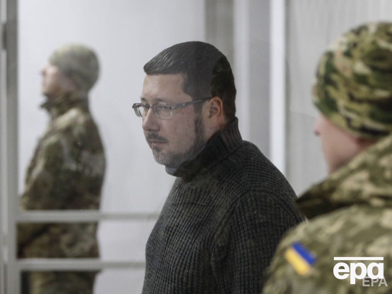 Ежова подозревают в государственной измене