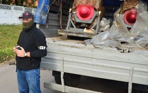 Злоумышленника задержали сразу после выезда автомобиля с двигателями с территории воинской части