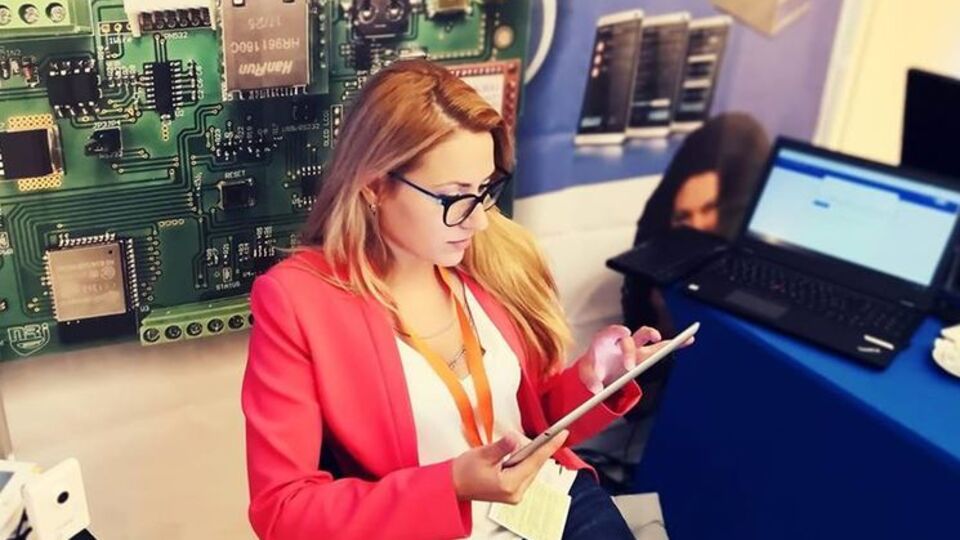 Маринова вела программу о журналистских расследованиях