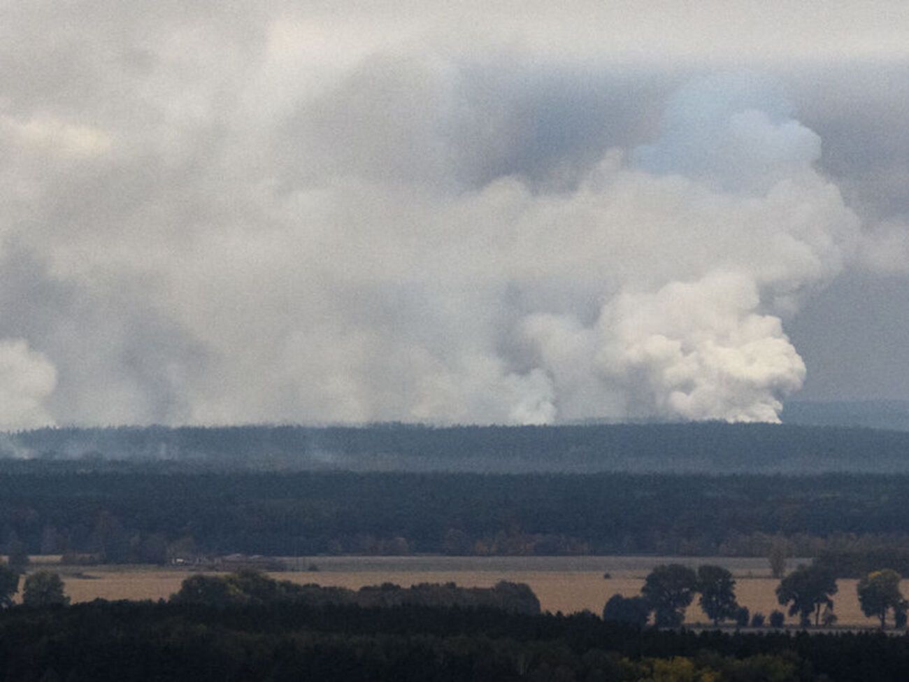 Боєприпаси в Чернігівській області почали вибухати в ніч на 9 жовтня