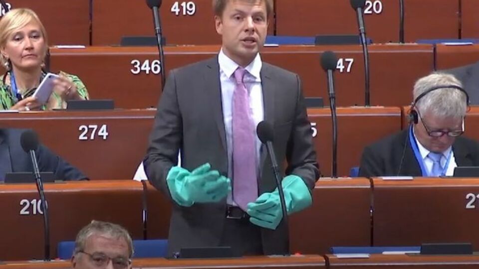 Гончаренко виступав у рукавичках