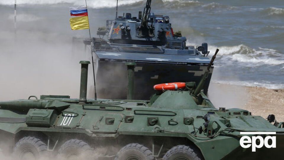 На учениях в России произошел инцидент с БТР