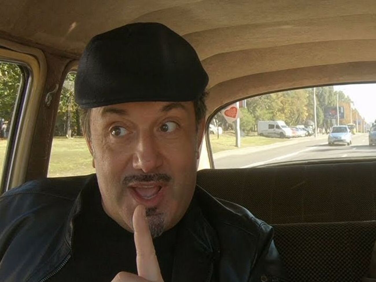 Кричевский:&nbsp;Не судите строго! Мы просто погулять вышли