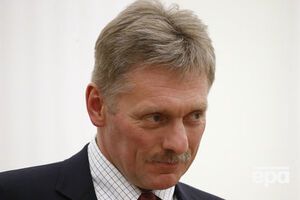 Песков надеется, что с введением ответных российских санкций украинские власти изменят взгляд на отношения с РФ