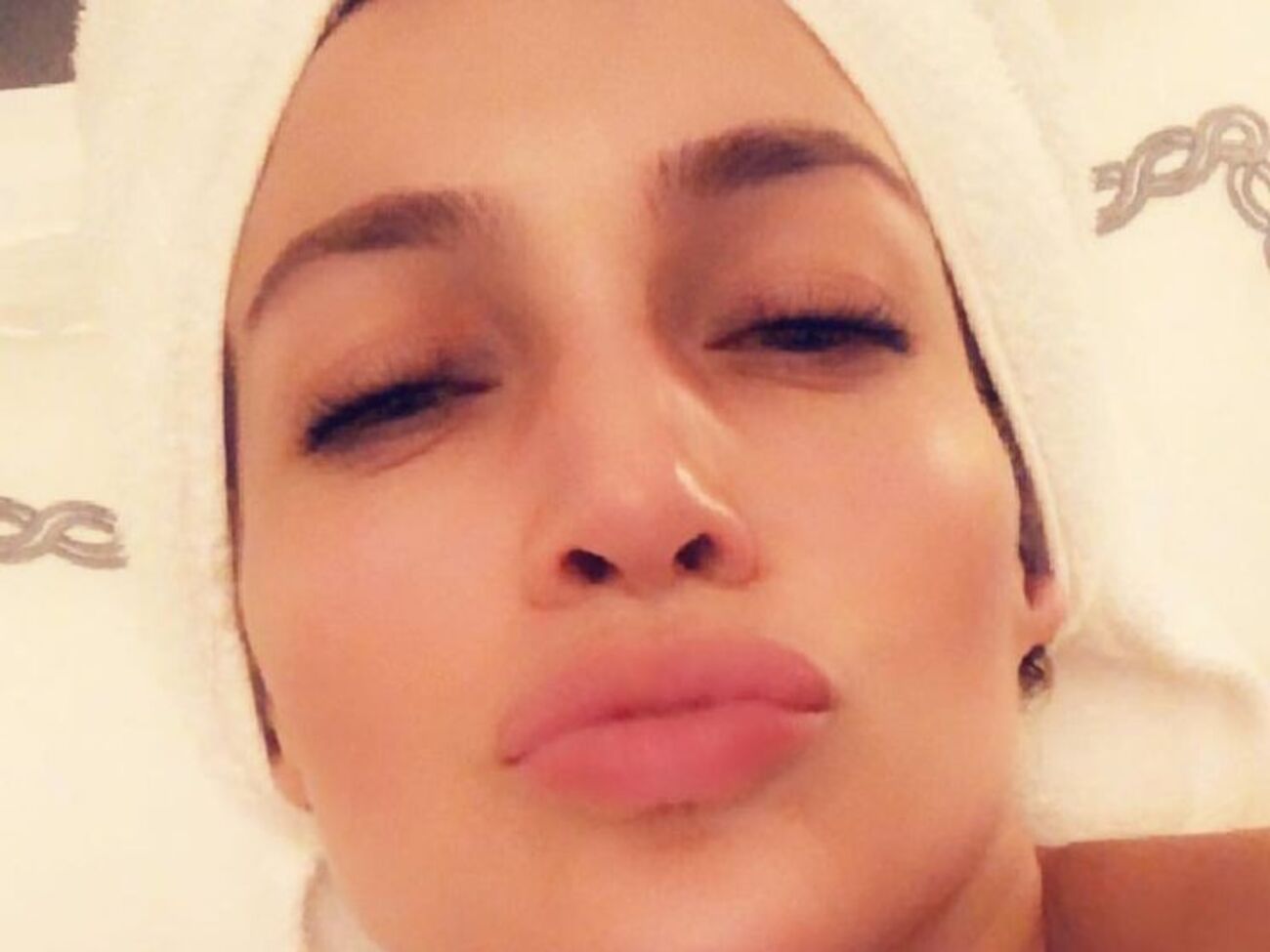 Лопес позировала без белья