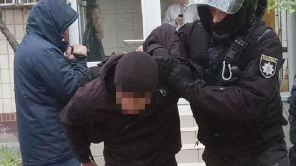 Задержанные на Печерске в Киеве доставлены в управление полиции