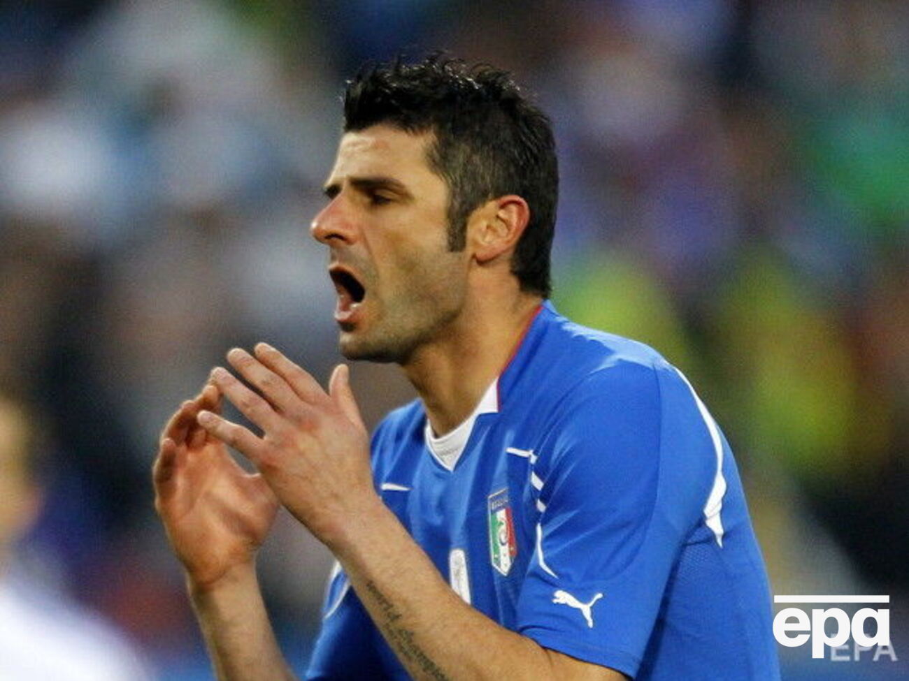 Яквинта 40 раз надевал футболку национальной сборной