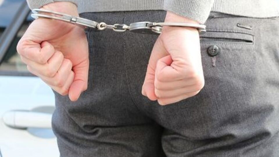 Подозреваемые в нападении арестованы без права внесения залога