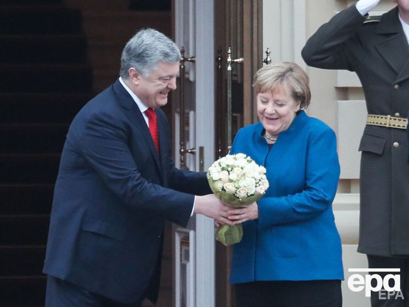 Меркель встретилась с Порошенко