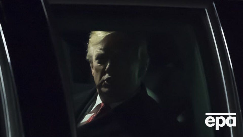 Трамп назвал предложение Макрона оскорбительным