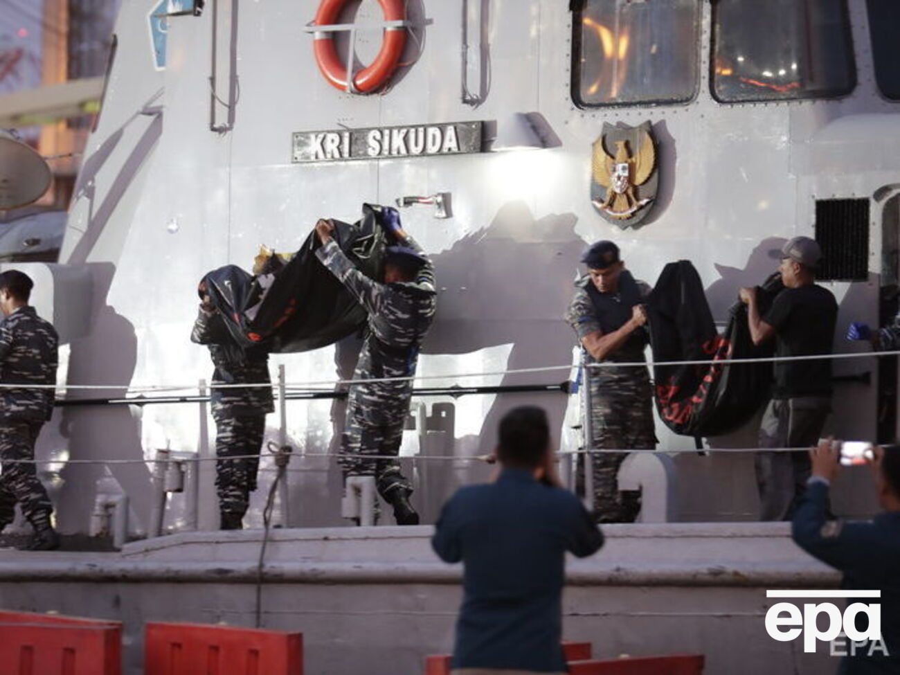 Установлены личности 79 человек из 189 погибших