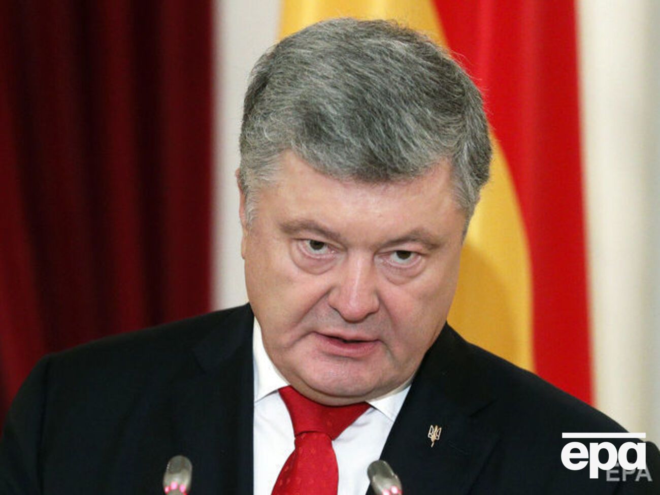 Порошенко: Украина будет делать все, чтобы вернуть оккупированные Донбасс и Крым, и весь мир сейчас с нами