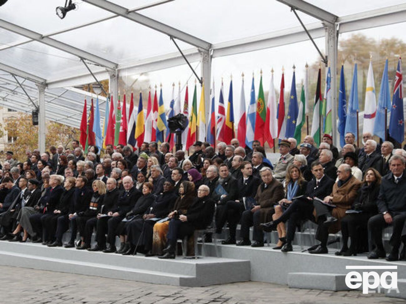 Лідери країн світу прибули з нагоди річниці завершення війни