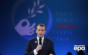 Макрон заявив про небезпеку націоналізму, антисемітизму, екстремізму та расизму