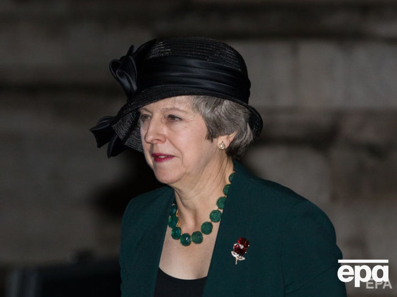 Мэй: Британия остается открытой к другим отношениям с Москвой