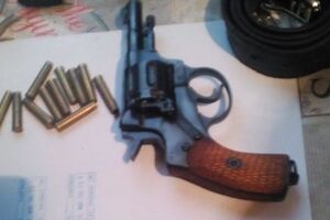 У мужчины изъяли боевой револьвер и патроны