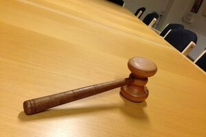 НАБУ: Причини перенесення засідань різні – брак суддів, неявка, хвороби або відпустки учасників процесу
