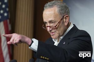 Шумер: До положення в закон про витрати уряду буде внесено вимогу про те, щоб спеціальному прокурору Мюллеру дозволили безперешкодно завершити розслідування