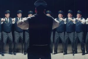 Работники метро перепели хит Синатры