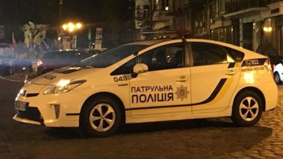 Під час урегулювання сімейного конфлікту постраждало двоє поліцейських