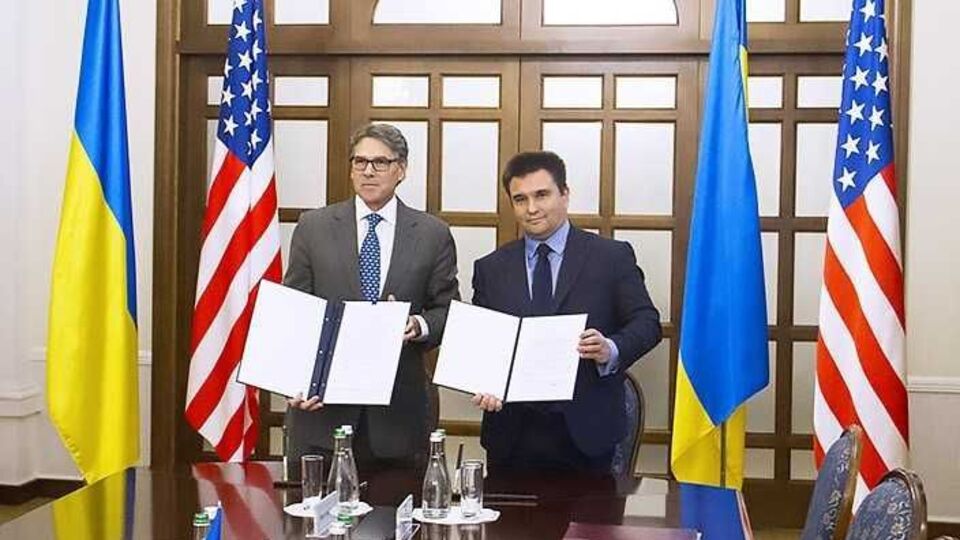 Клімкін зустрівся з Перрі 12 листопада