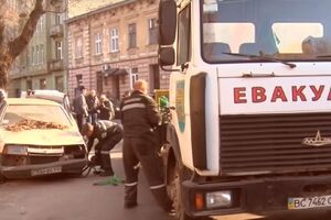 У Львові нарахували 67 кинутих машин