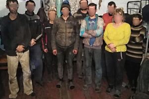 Чоловіки працювали безкоштовно