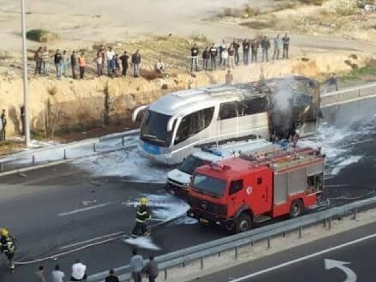 Ракета попала в автобус в тот момент, когда он парковался