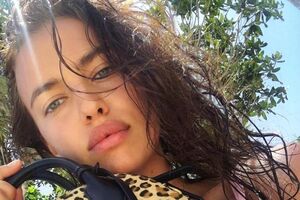 Оприлюднено фото і бекстейдж нової фотосесії Шейк