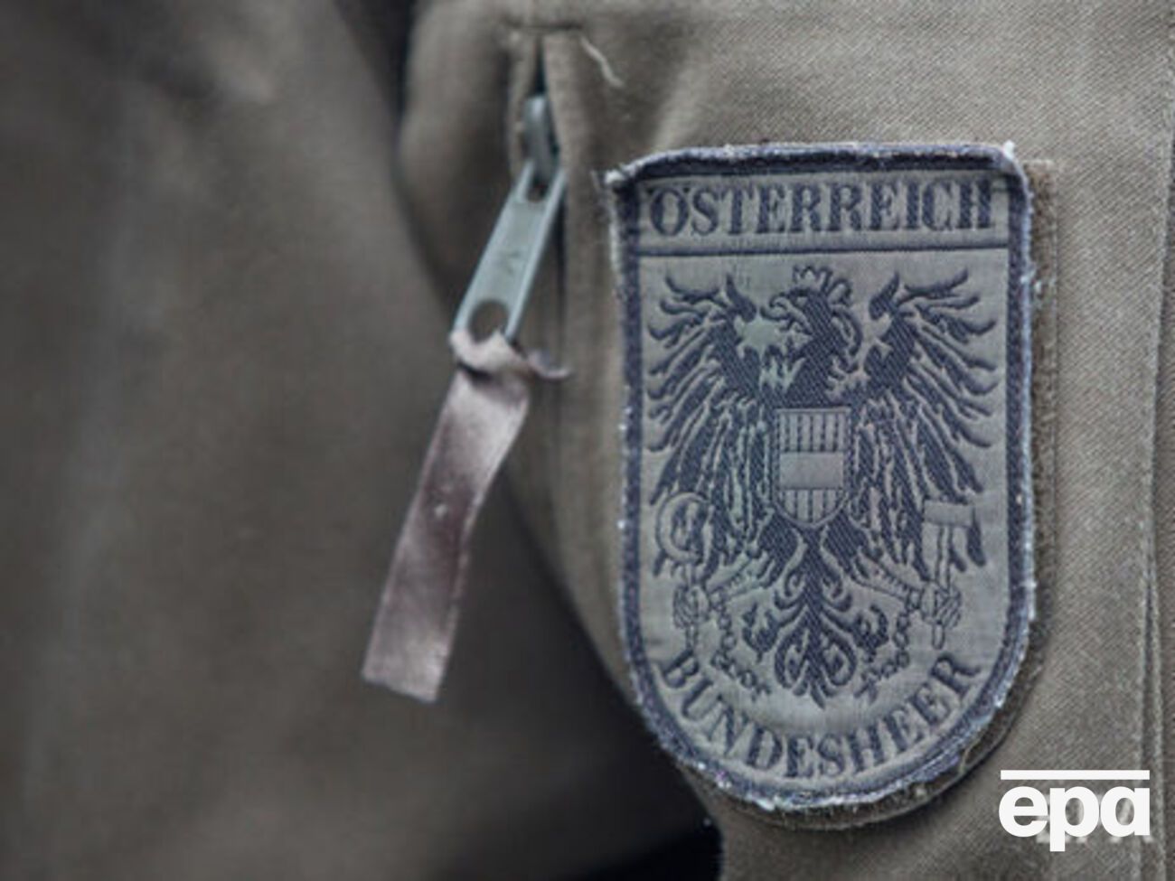 Подозреваемого в шпионаже полковника обязали не общаться с другими военнослужащими