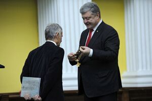 Джемилев получил орден во время празднования своего 75-летия