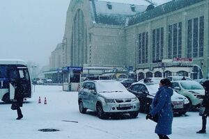 В Киеве выпал первый снег. Фоторепортаж