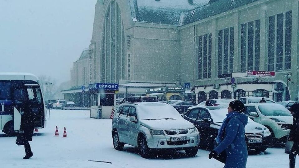 В Киеве выпал первый снег. Фоторепортаж