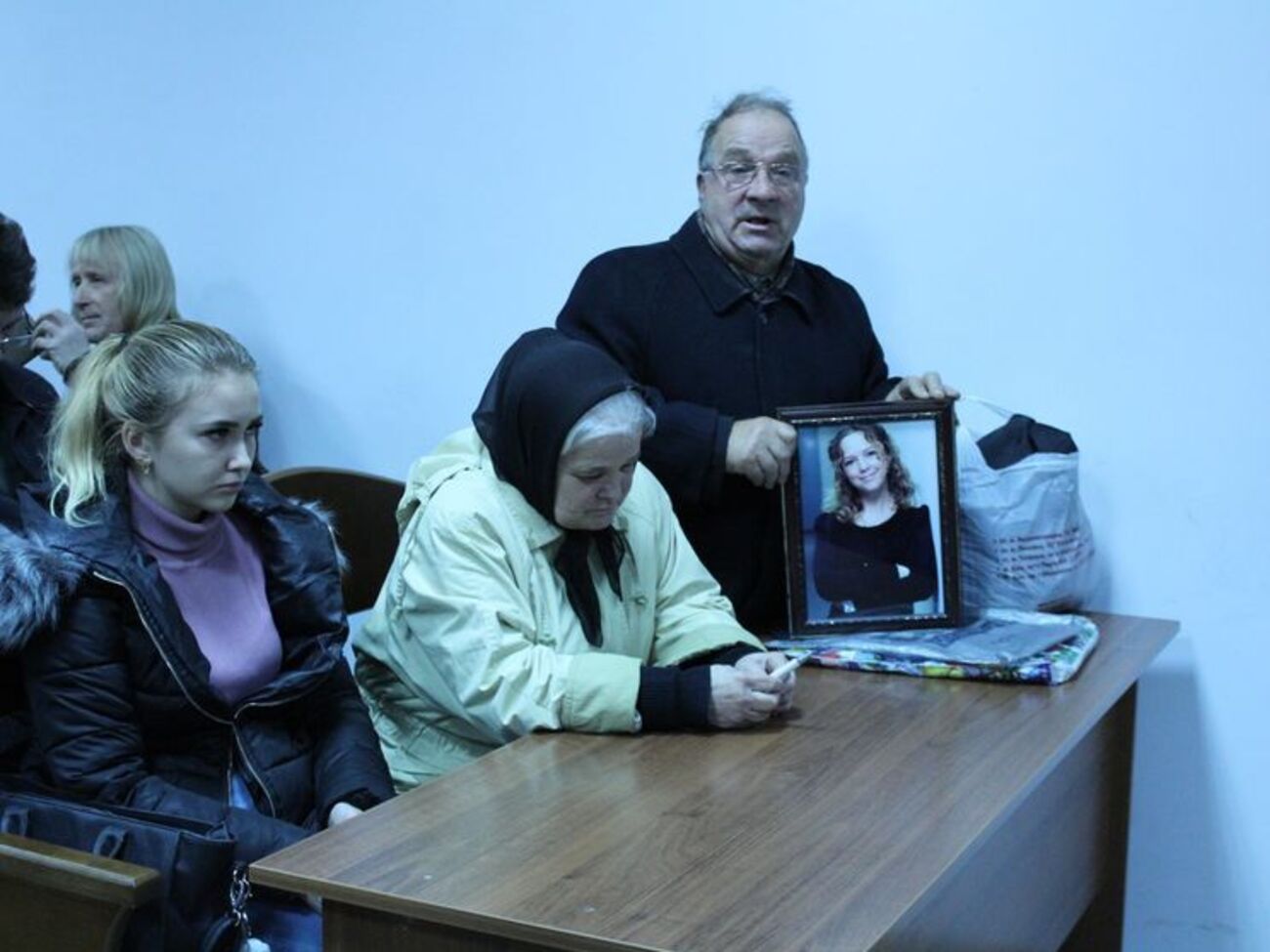 13 листопада відбулося підготовче засідання у справі. На ньому були присутні батьки загиблої та її дочка