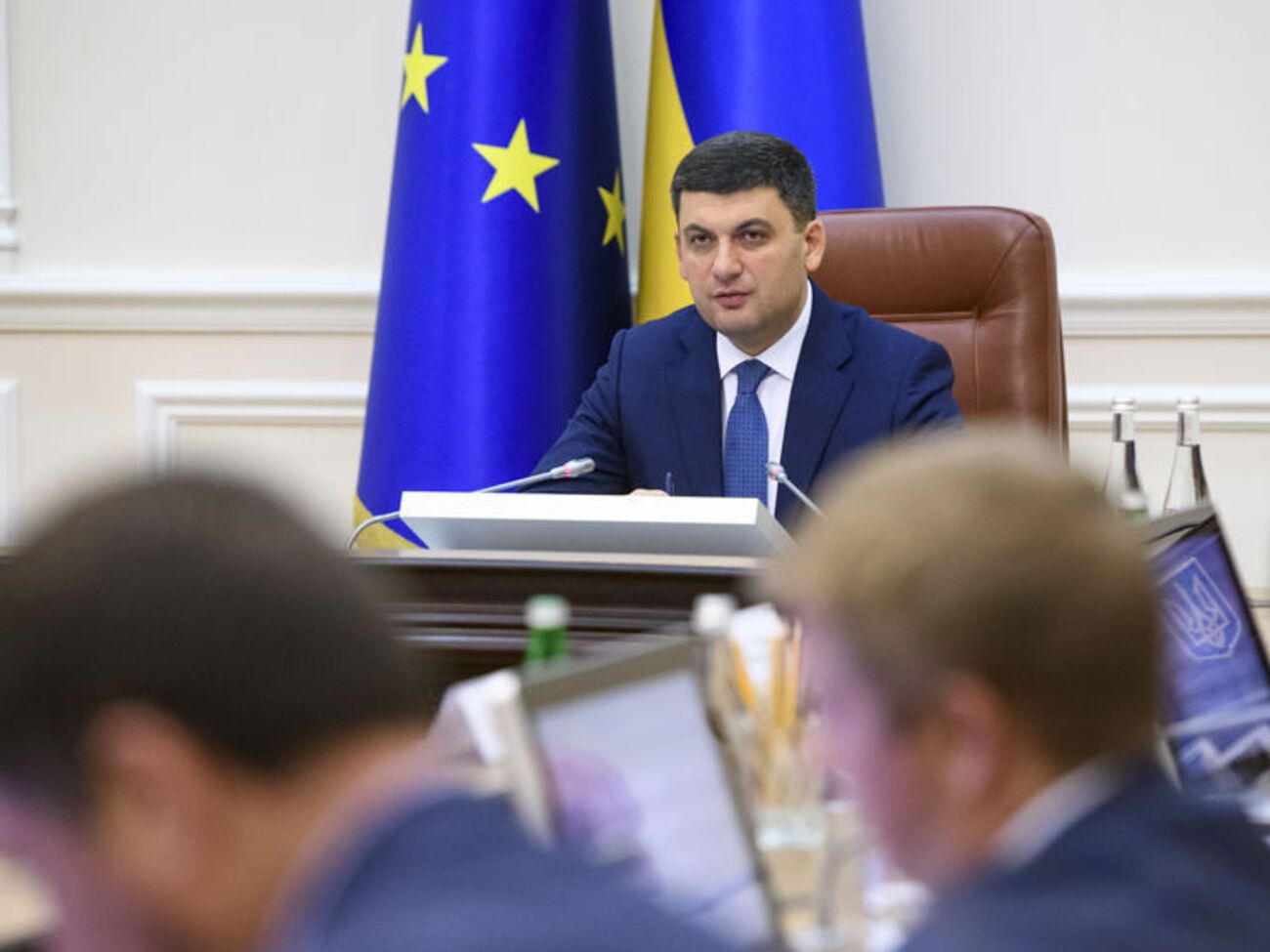 Гройсман: Дотягнули до останнього і потім починають з людей знущатися. Я вимагаю покласти цьому край