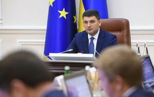 Гройсман: Дотянули до последнего и потом начинают над людьми издеваться. Я требую положить этому конец