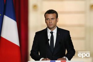 Макрон: Нужно оставить Трампа и его твиты в покое