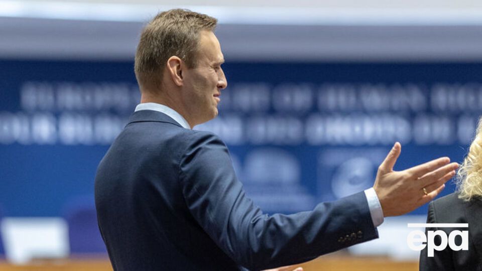 Росія зобов'язана виплатити Навальному компенсацію моральної шкоди й покрити судові витрати