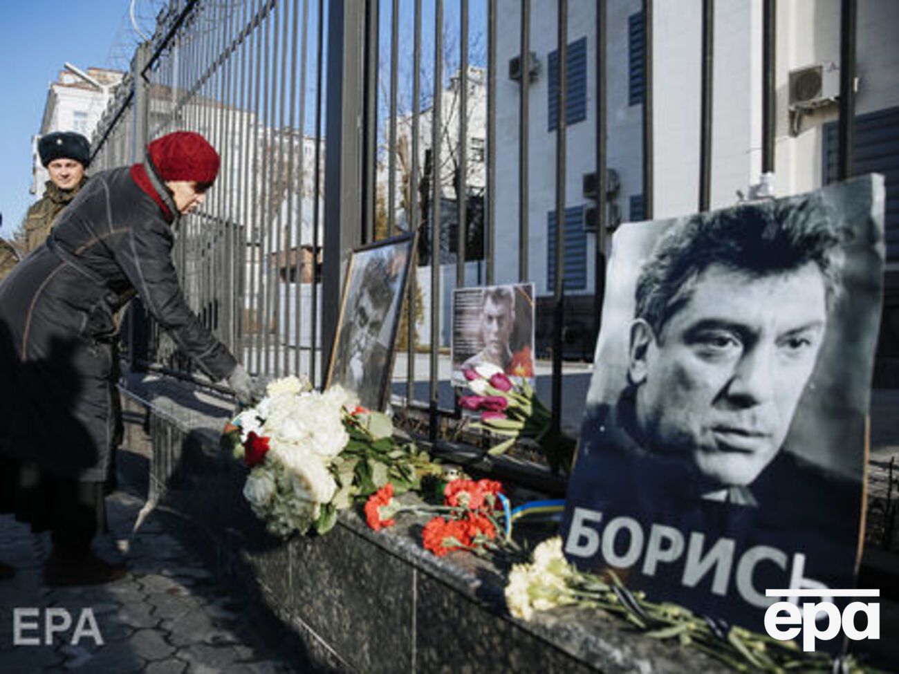 Оппозиционного политика застрелили возле Кремля в Москве 27 февраля 2015 года