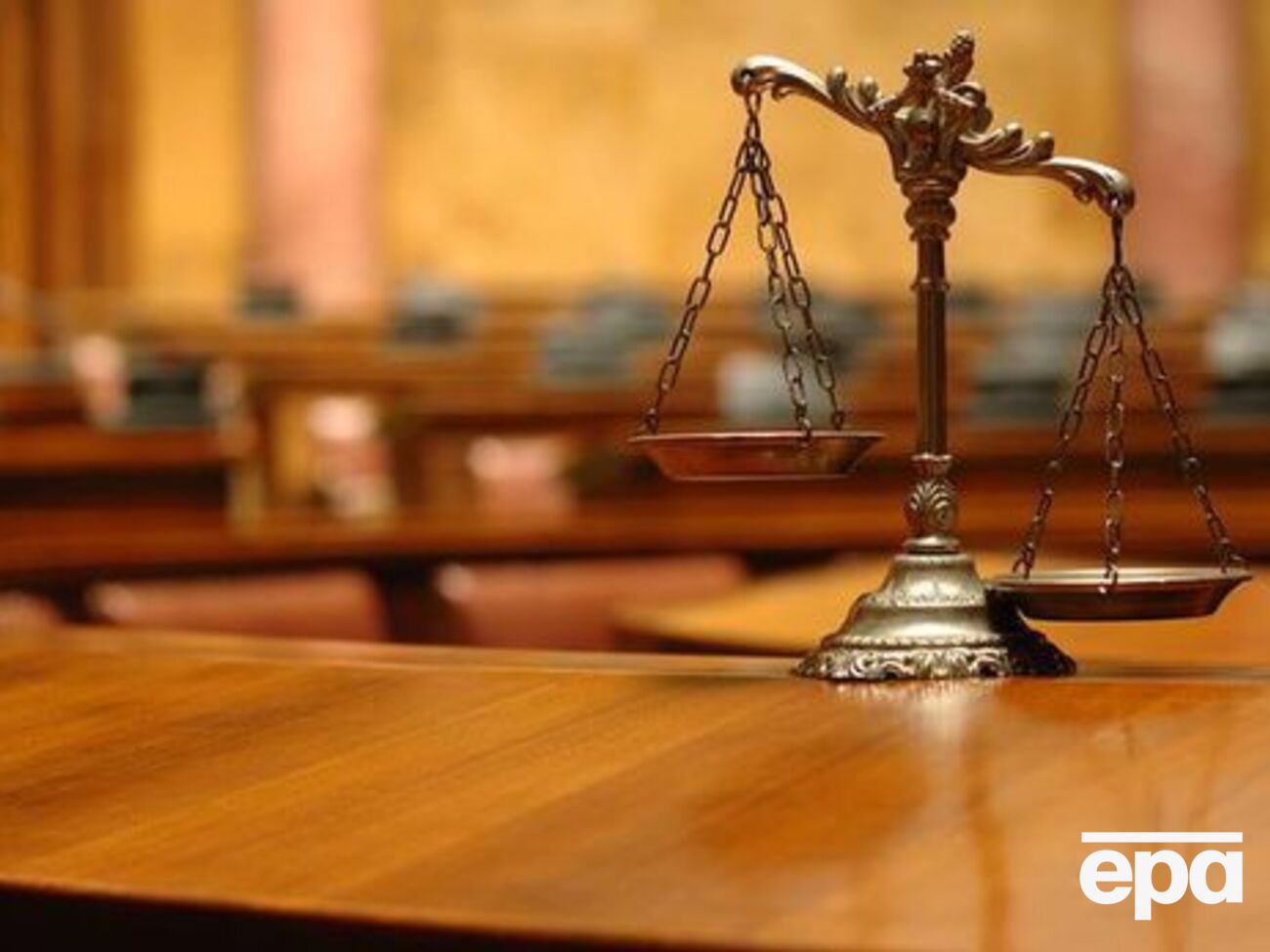 Постановлением суда с выражением "бла-бла-бла" подозреваемого в совершении уголовно правонарушения освободили от ответственности