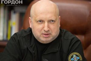 Турчинов подчеркнул, что "выборы" на оккупированной территории Донбасса проводило военно-политическое руководство РФ