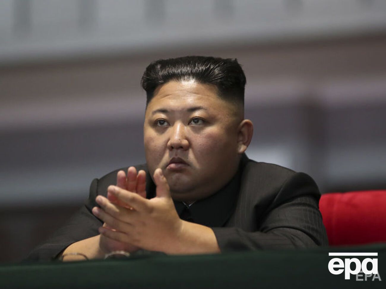 Ким Чен Ын похвалил ученых за создание оружия