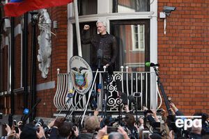 Ассанж із 2012 року живе на території посольства Еквадору