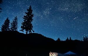 Пик активности звездопада Леониды выпадает на 17-е и 18 ноября