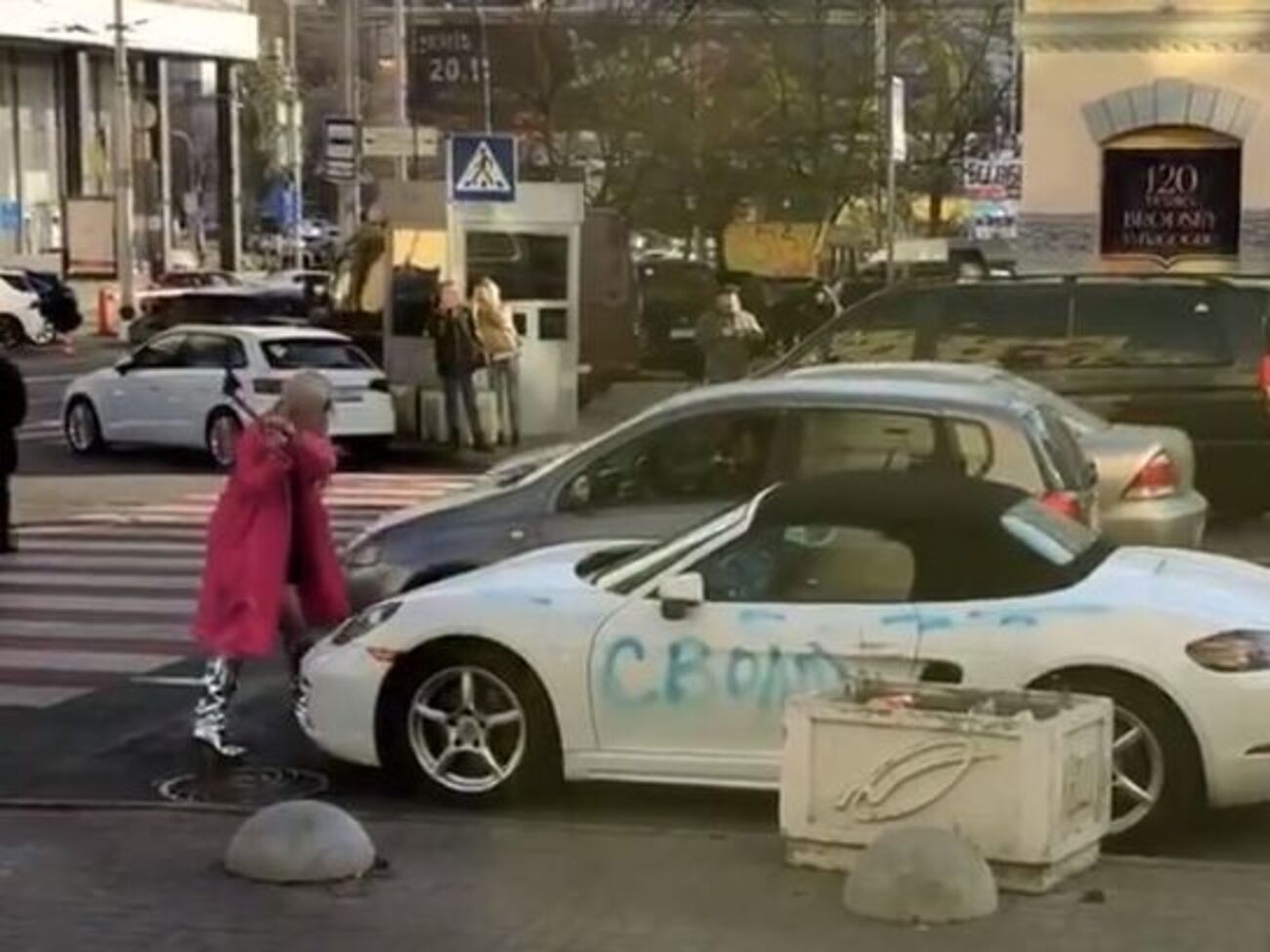 Інцидент виявився постановкою, знятою для музичного кліпу