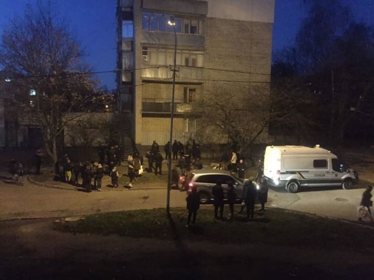 Поліцейські затримали сімох нападників