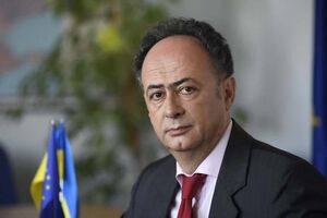 По словам Хьюга Мингарелли, ЕС находится на стороне Украины в процессе реализации реформ